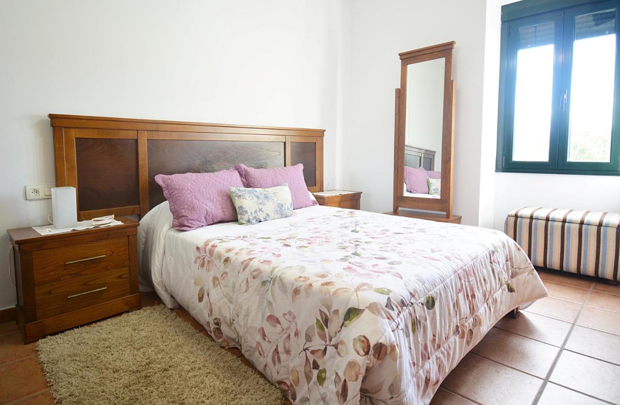 As Mirans Casa Rural Manuela מראה חיצוני תמונה