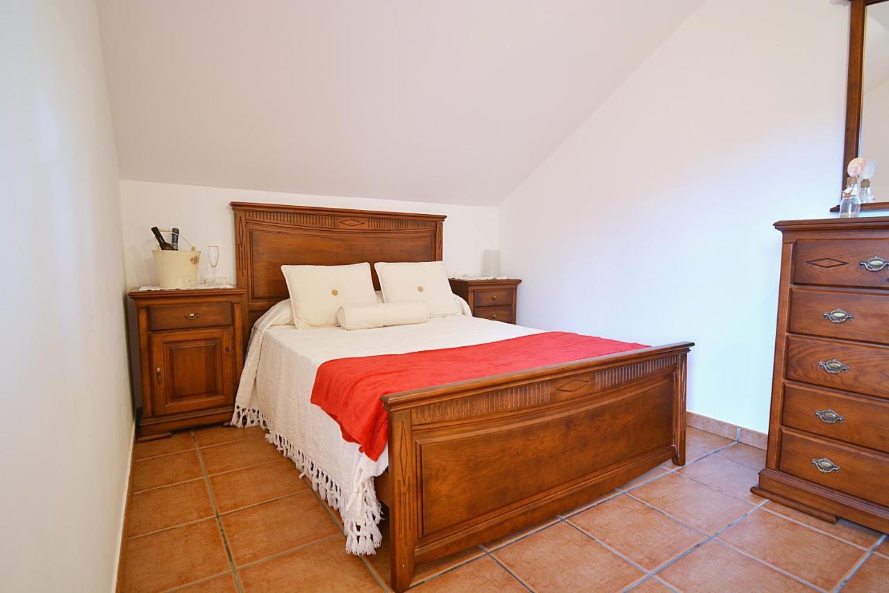 As Mirans Casa Rural Manuela מראה חיצוני תמונה